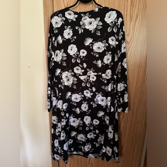 George midi dress soft knit faux wrap v-neck long sleeves 2X EUC black - Picture 2 of 9